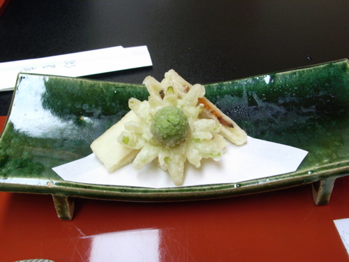 ＜湖里庵の鮒寿司の天ぷら＞